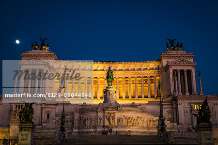 Venezia Square, Rome, Lazio, Italy, Europe. Altar of the fatherland.
