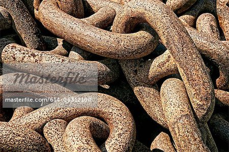 Close up of heavy rusted chain