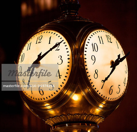 Clock, Grand Central Station, New York City, USA Clock, Grand Central Station, New York City, USA