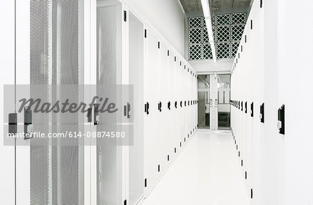 Diminishing perspective of data storage warehouse Diminishing perspective of data storage warehouse