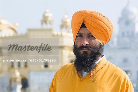 Portrait of a mid adult man, Golden Temple, Amritsar, Punjab, India