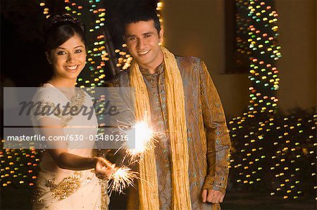 Indian Couple with Puja / Pooja Thali Stock Photo - Image of jewelery,  facial: 110422962