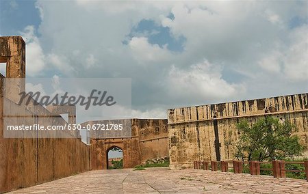 Walkway along defensive wall of a fort, Jaigarh Fort, Jaipur, Rajasthan, India