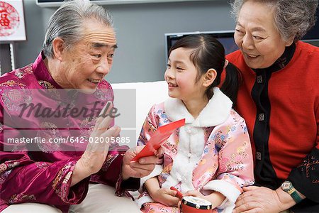 one girl and her grandma and her grandpa - Stock Photo - Masterfile -  Premium Royalty-Free, Code: 642-02005885