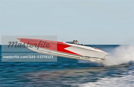 Powerboat racing at high speed