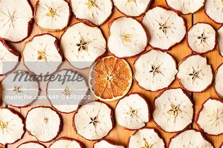 Dried orange and apple slices