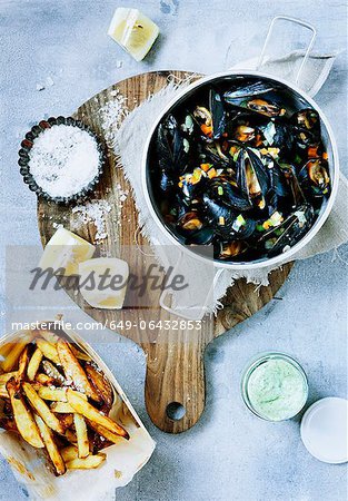 Platter of steamed mussels and fries