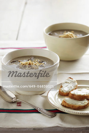 French style mushroom soup