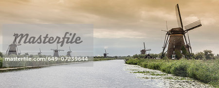 Windmills and canal, Kinderdijk, Olanda, Amsterdam Windmills and canal, Kinderdijk, Olanda, Amsterdam