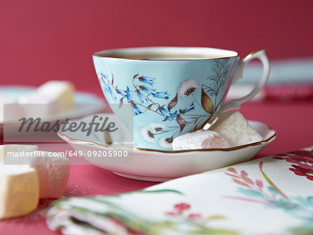 Marshmallows with tea cup