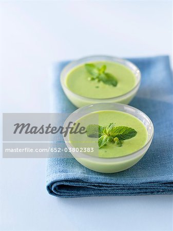 Cream of pea and mint soup