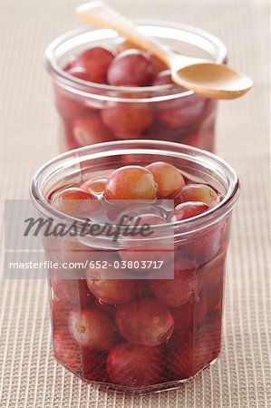 Grapes in syrup