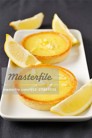 Lemon curd tartlets
