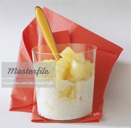 Rice pudding with pineapple