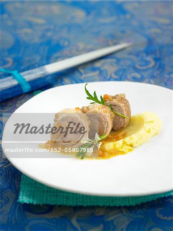 Lamb-fed Botifarra en escabèche,carrot and leek puree