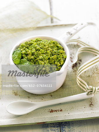 Mashed pea paste with basil