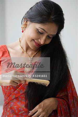 Sarees HairStyles - Best Hairstyle for Sarees - SareesWala.com