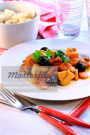 Chicken with carrots and olives, couscous