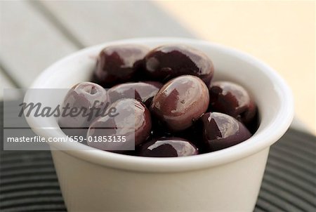 A small bowl of Kalamata olives