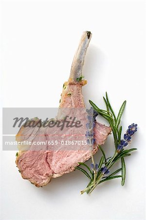 Lamb cutlet with herbs