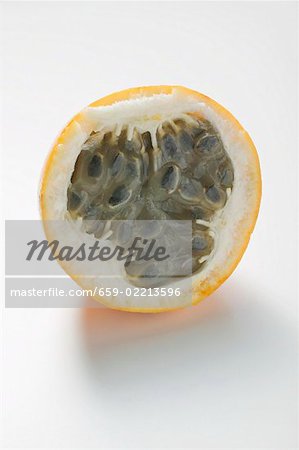 Sweet granadilla, halved