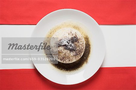 Yeast dumpling with poppy seeds, sugar & butter (Austria)