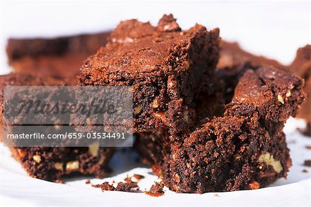 Several brownies