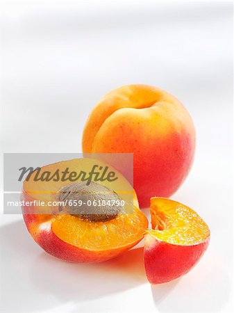 Apricots (whole, halved and sliced)