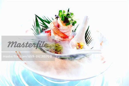 Scampi salad served on dry ice