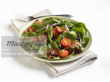Spinach Salad with Bacon and Cherry Tomatoes