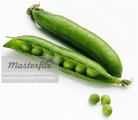 Two pea pods