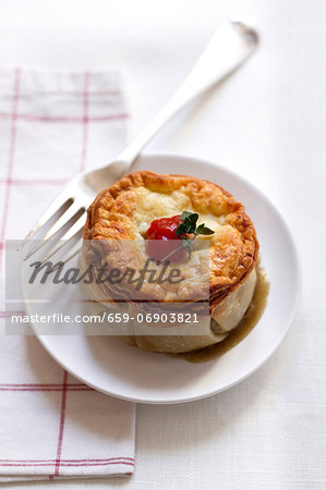 Individual veal pie with mushrooms