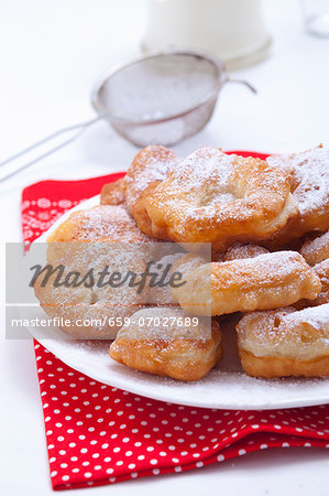 Bulgarian doughnuts with icing sugar