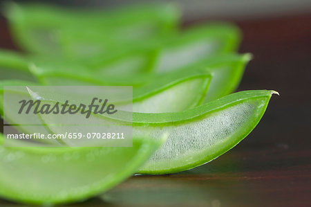 Sliced aloe vera shoots (close-up)