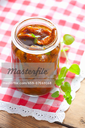 Sundried tomatoes in oil with oregano Sundried tomatoes in oil with oregano