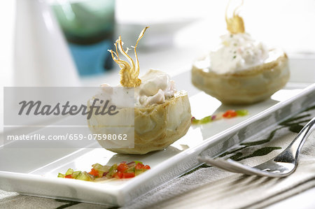 Artichokes filled with prawns and cream cheese