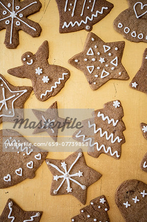 Ginger bread biscuits decorated with icing sugar