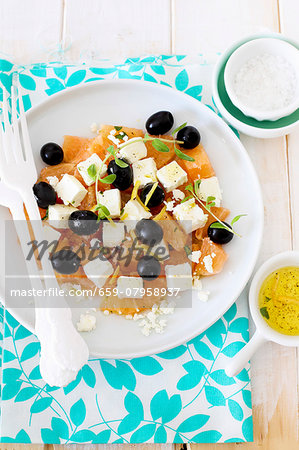 Refreshing grapefruit and feta salad