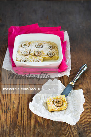 Polenta with bananas and icing sugar (Spain) Polenta with bananas and icing sugar (Spain)