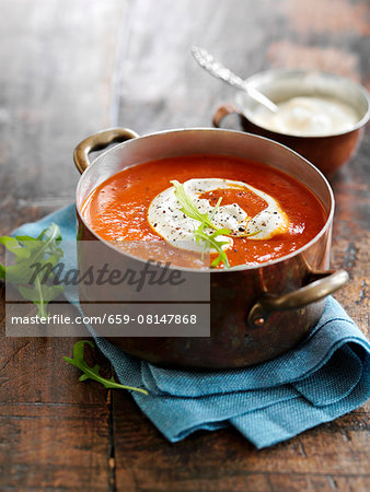 Cream of red pepper soup with creamy horseradish Cream of red pepper soup with creamy horseradish
