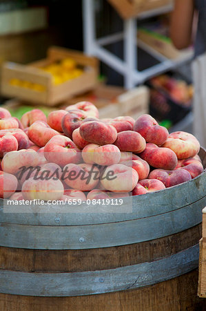 Vineyard peaches on a barrel