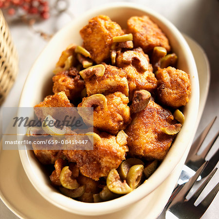 Spanish chicken with sherry and green olives