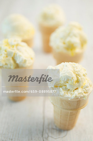 Lemon meringue ice cream in cones