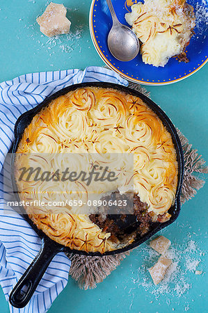 Cottage pie with minced beef and potato purée rosettes Cottage pie with minced beef and potato purée rosettes