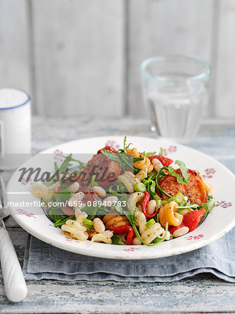 Pasta salad with tomatoes and roasted garlic Pasta salad with tomatoes and roasted garlic