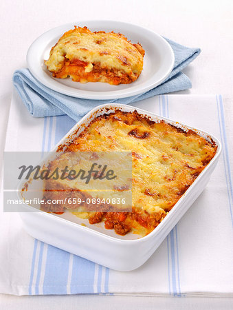 Gratin with a minced meat sauce and mashed potatoes Gratin with a minced meat sauce and mashed potatoes