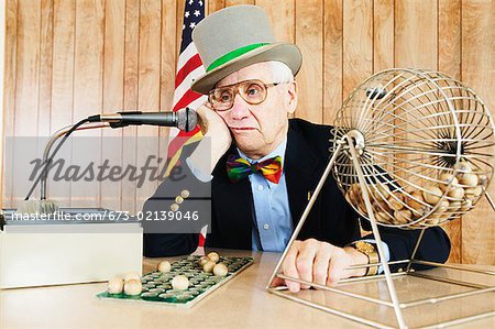 old man playing bingo