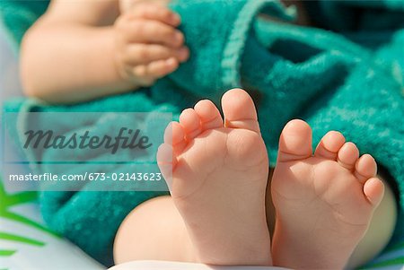 Close up of baby’s bare feet