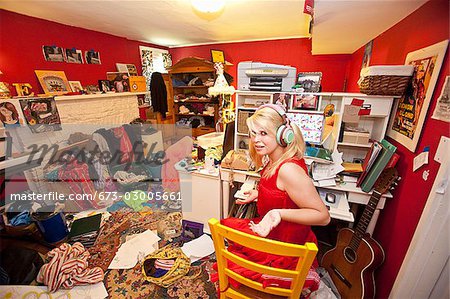 messy girls room Shutterstock