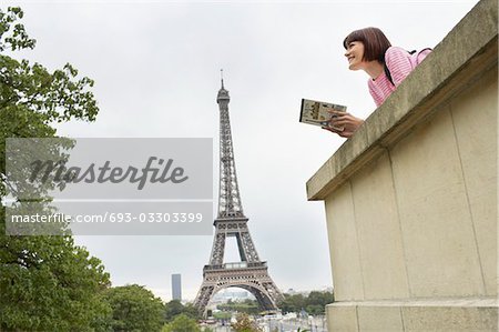 Tourist Sightseeing and Eiffel Tower